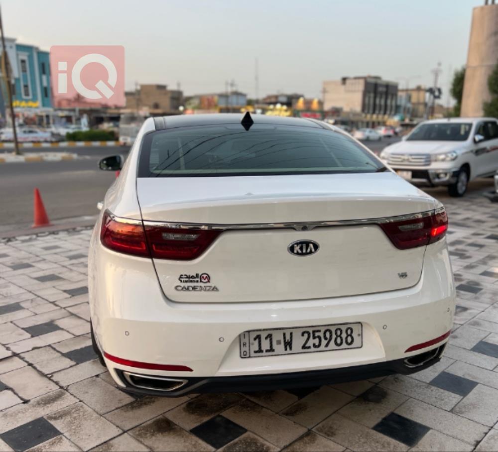 Kia Cadenza